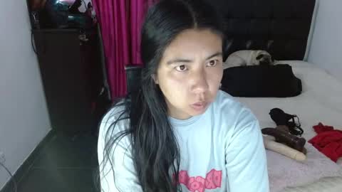 Snapshot of isa_mey chatting on 10-13-25, 01:38 Isa online show from 10-13-25, 01:38