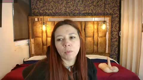 Snapshot of isa_thompson__ chatting on 04-29-26, 12:09 I S A online show from 04-29-26, 12:09