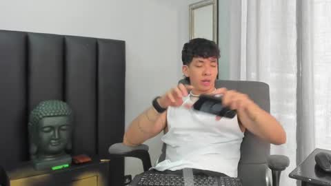 isaac_cryston online show from 02-12-25, 08:18