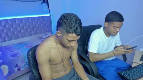 isaac_master77 online show from 11-18-25, 03:23