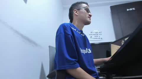 Isaac online show from 06-20-26, 03:53