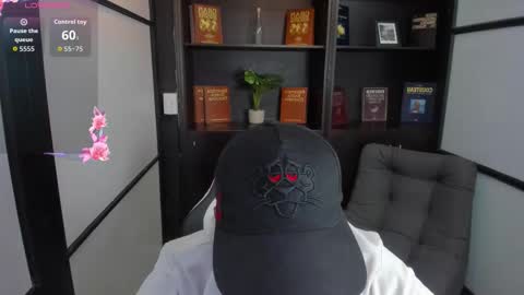 IsaacBlack  online show from 10-04-25, 06:44