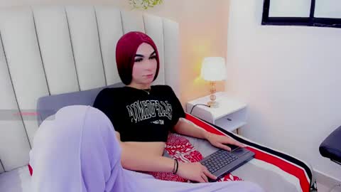 isabel_palmer online show from 05-26-26, 07:10