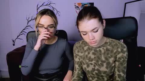 isabel online show from 11-06-25, 01:23