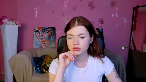Snapshot of isabel_wave chatting on 06-19-26, 07:06 isabel online show from 06-19-26, 07:06