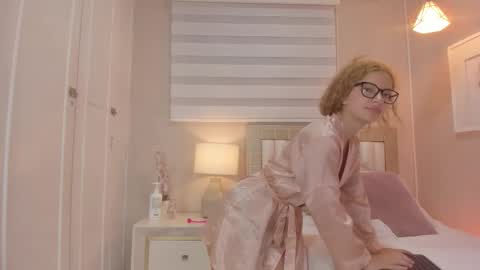 isabela__x online show from 03-27-26, 11:32