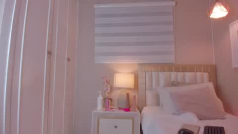 isabela__x online show from 07-24-26, 11:41