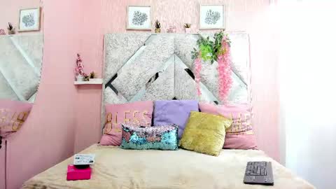 isabela_belluccii online show from 07-28-26, 11:39