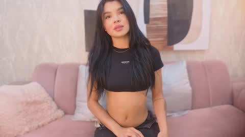 isabela  online show from 02-25-26, 11:42