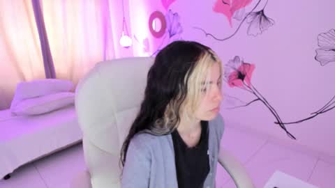 isabela_fiorelli online show from 09-15-25, 01:22