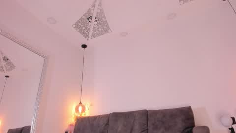 Snapshot of isabela_franco_ chatting on 10-21-25, 12:06 Isabela online show from 10-21-25, 12:06