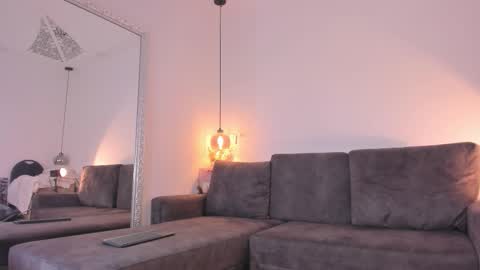 Snapshot of isabela_franco_ chatting on 11-29-25, 12:08 Isabela online show from 11-29-25, 12:08