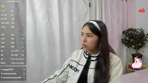 ISABELA  online show from 11-11-25, 11:32