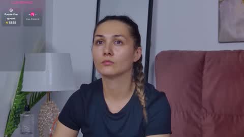 Snapshot of isabelasasha chatting on 09-11-25, 07:41 Isa online show from 09-11-25, 07:41