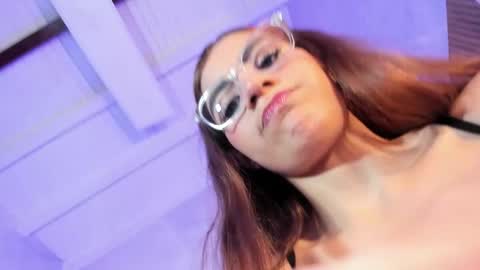 isabelastefano online show from 11-20-25, 03:28