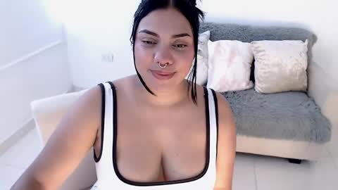 isabelateran online show from 05-05-26, 06:38