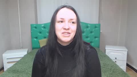 Snapshot of isabelblackberry chatting on 12-15-24, 06:07 IsabelBlackberry online show from 12-15-24, 06:07