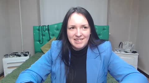 Snapshot of isabelblackberry chatting on 12-15-24, 10:50 IsabelBlackberry online show from 12-15-24, 10:50