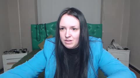 Snapshot of isabelblackberry chatting on 12-15-24, 02:05 IsabelBlackberry online show from 12-15-24, 02:05