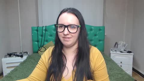 Snapshot of isabelblackberry chatting on 12-16-24, 09:24 IsabelBlackberry online show from 12-16-24, 09:24