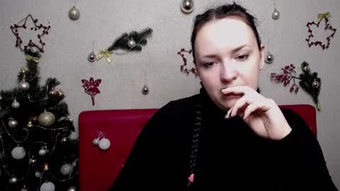 Snapshot of isabelblackberry chatting on 12-23-24, 06:00 IsabelBlackberry online show from 12-23-24, 06:00