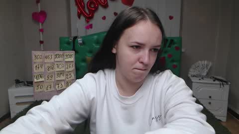 Snapshot of isabelblackberry chatting on 09-20-25, 04:57 IsabelBlackberry online show from 09-20-25, 04:57