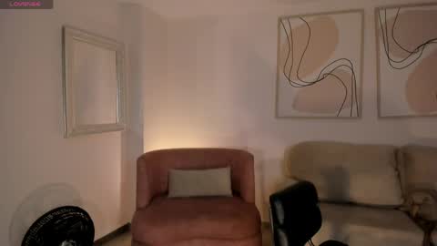 Snapshot of isabelbornner chatting on 05-17-26, 11:17 Isabel Bornner online show from 05-17-26, 11:17