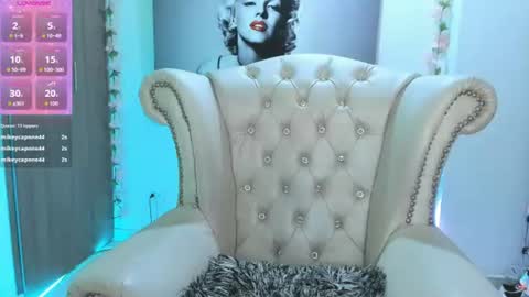 Snapshot of isabelhot1 chatting on 06-18-26, 06:56 Isabel online show from 06-18-26, 06:56