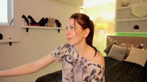 IsabelKiss online show from 04-19-26, 12:48