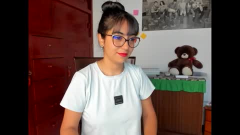 Snapshot of isabella22_1 chatting on 12-04-24, 02:26 Isabella22 1 online show from 12-04-24, 02:26