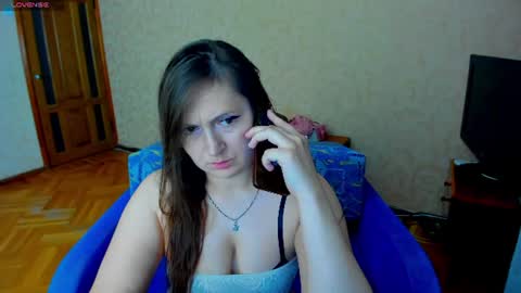Snapshot of isabella666333 chatting on 06-27-26, 06:35 Ella online show from 06-27-26, 06:35