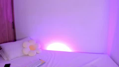 Snapshot of isabella_666_ chatting on 01-12-25, 12:49 Isa... online show from 01-12-25, 12:49