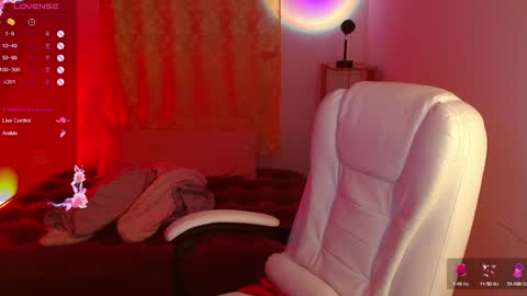 Snapshot of isabella_669 chatting on 02-08-25, 07:15 isabella online show from 02-08-25, 07:15