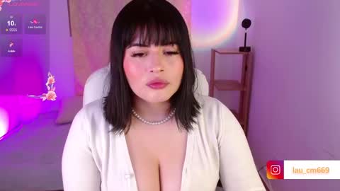 Snapshot of isabella_669 chatting on 03-02-25, 02:08 isabella online show from 03-02-25, 02:08