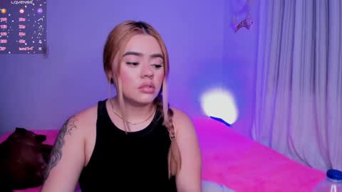 Snapshot of isabella_arias1 chatting on 01-02-25, 11:38 Isabella Arias online show from 01-02-25, 11:38