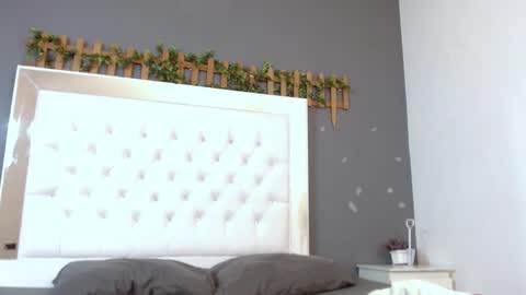 Snapshot of isabella_brown19 chatting on 10-07-25, 02:53 ISABELLA online show from 10-07-25, 02:53