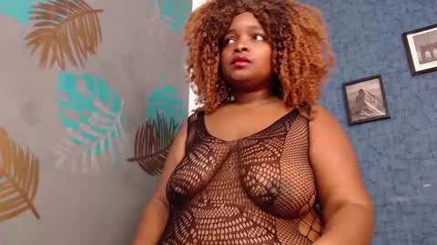 Snapshot of isabella_brown19 chatting on 11-24-25, 08:36 ISABELLA online show from 11-24-25, 08:36