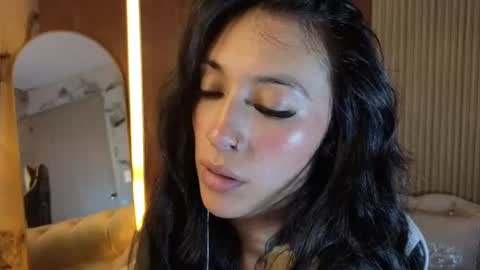 Snapshot of isabella_collen_v chatting on 07-06-26, 08:00 Hi Stream 800am to 200pm online show from 07-06-26, 08:00