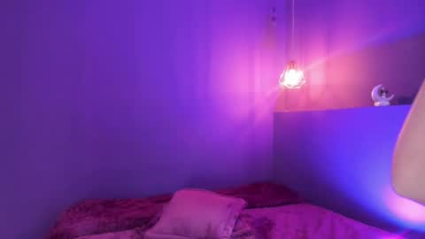 isabella_crofts online show from 02-11-26, 03:00