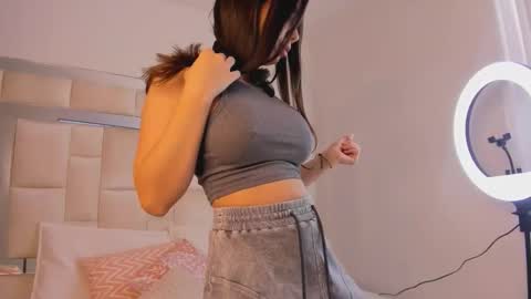 isabella_gomez11 online show from 12-05-25, 04:14