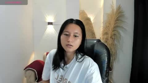 Snapshot of isabella_grace18 chatting on 05-23-26, 06:29 Isabella online show from 05-23-26, 06:29