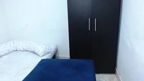 Snapshot of isabella_hots chatting on 01-06-26, 11:40 estefania online show from 01-06-26, 11:40