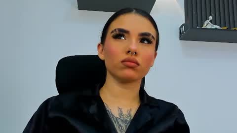 ISABELLA online show from 07-15-26, 07:52