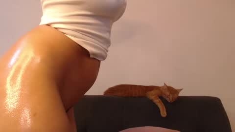 ISABELLA online show from 03-11-25, 02:32