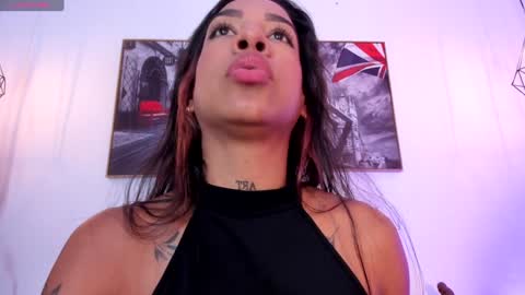 Snapshot of isabella_lopez_ chatting on 02-01-25, 11:54 Isabel Lopez online show from 02-01-25, 11:54