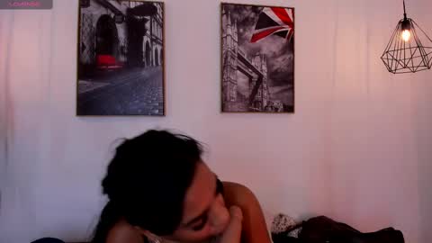 Snapshot of isabella_lopez_ chatting on 03-05-25, 03:07 Isabel Lopez online show from 03-05-25, 03:07