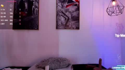 Snapshot of isabella_lopez_ chatting on 03-08-25, 12:09 Isabel Lopez online show from 03-08-25, 12:09