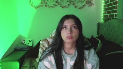 Snapshot of isabella_monntolvo chatting on 05-21-26, 06:37 isabella_monntolvo online show from 05-21-26, 06:37