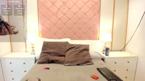 Isabella online show from 02-16-26, 03:24