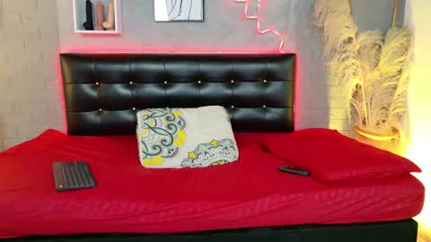 isabella_tayllor_ online show from 05-03-26, 10:27